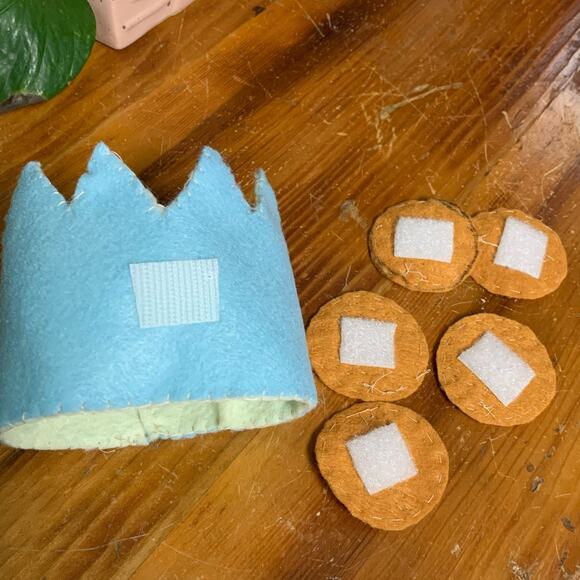 Handmade Sewn Felt Baby Kid Birthday Crown for 1-5 Years - Picture 4 of 4